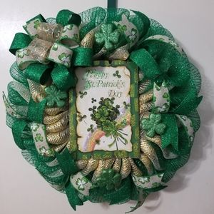 Beautiful St. Patrick's Day Wreath!